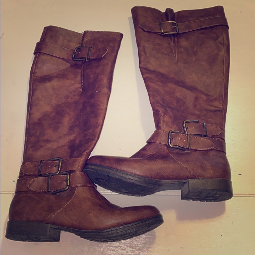 Women’s boots (9)